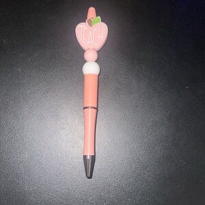 Teach beaded focal pen